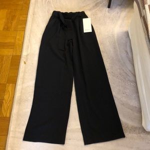 High Waisted Lululemon trousers